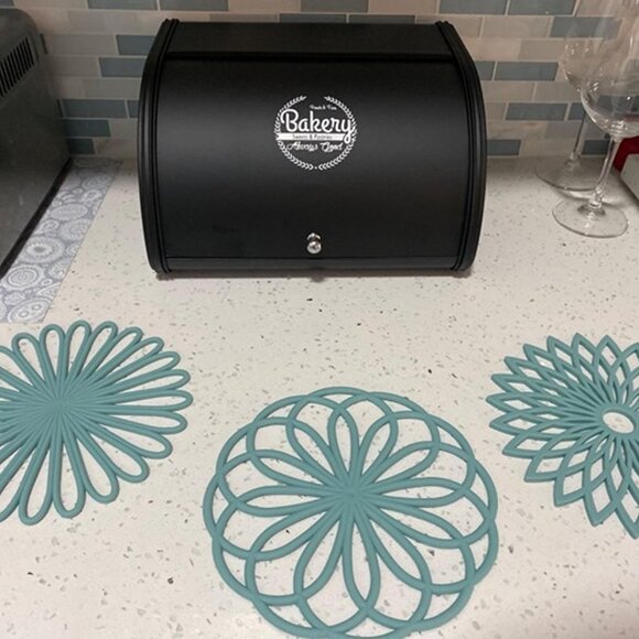 NEW Set of 3 Silicone Trivet Mat- Hot Pot Holder Hot Pads for Table & Countertop - Picture 2 of 7